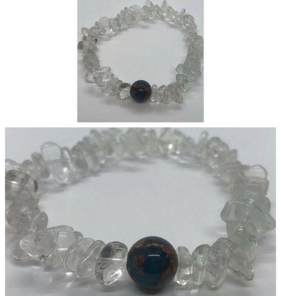 Clear Quartz Crystal Beaded Bracelet Chips and Light Blue Jasper Centrepiece