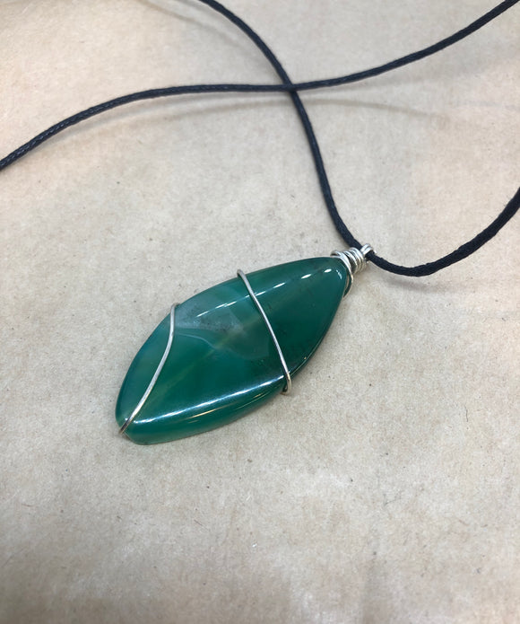 Green Agate Wired Crystal Necklace