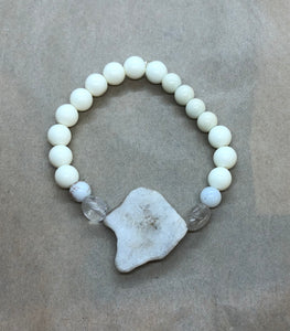 White Agate & Clear Quartz Crystal Beaded Bracelet