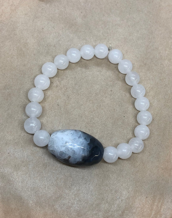 Moonstone Crystal Beaded Bracelet with Agate Centrepiece