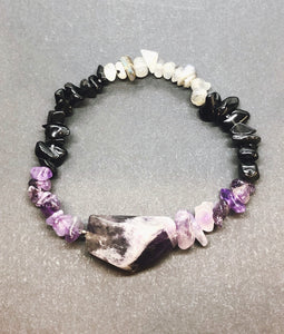 Amethyst, Labradorite & Black Obsidian Crystal Chips Beaded Bracelet