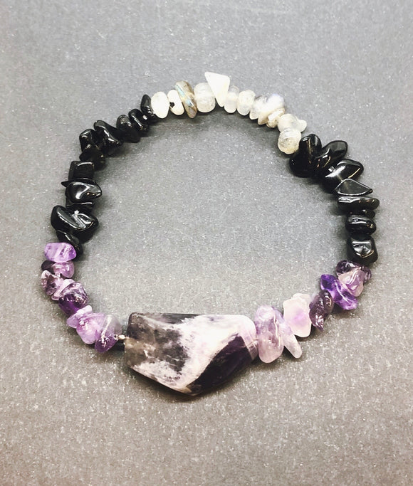 Amethyst, Labradorite & Black Obsidian Crystal Chips Beaded Bracelet